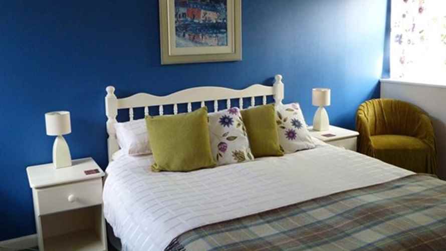 shepherd's cottage bedroom, Tarbert, argyll