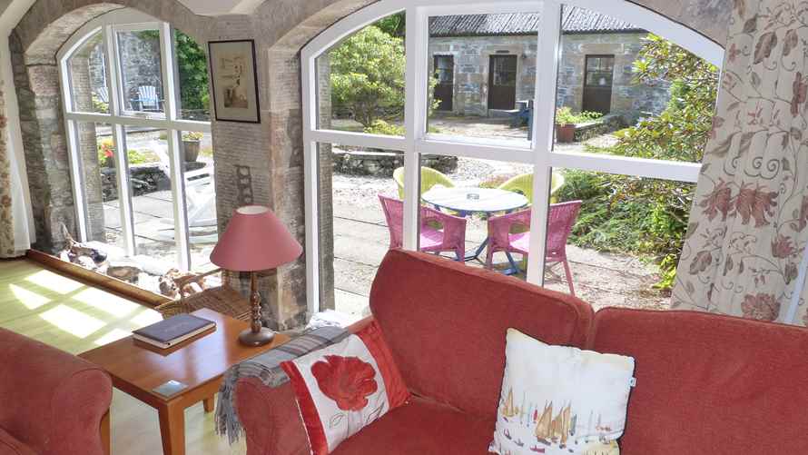 The Cartshed, courtyard view, Self Catering Cottage, Tarbert, Loch Fyne, Argyll